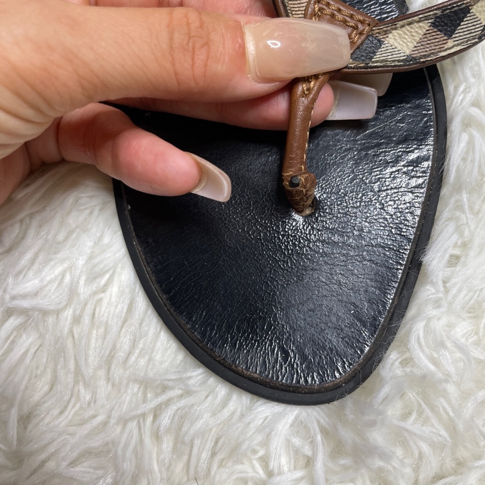 Women’s Burberry Sandals flip flops 6 - Picture 2 of 14